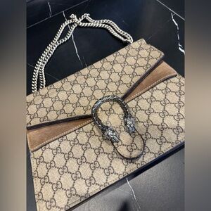 Gucci Dionysus GG Large Shoulder
Bag